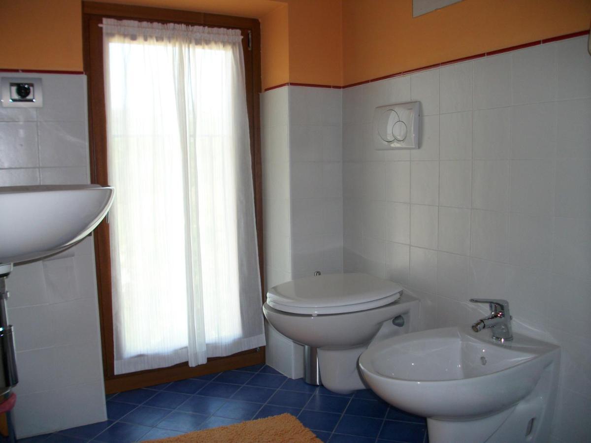 La Corte Di Langa Guest House Albaretto della Torre Room photo